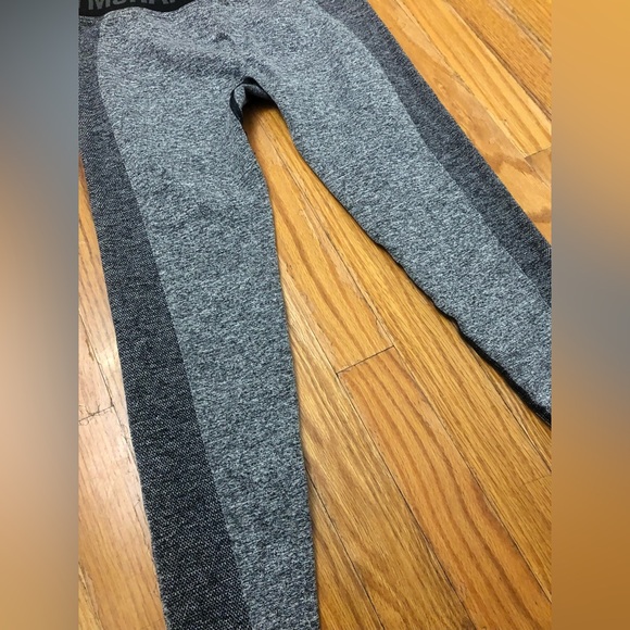 Gymshark Flex Low Rise Leggings size M - Picture 9 of 17